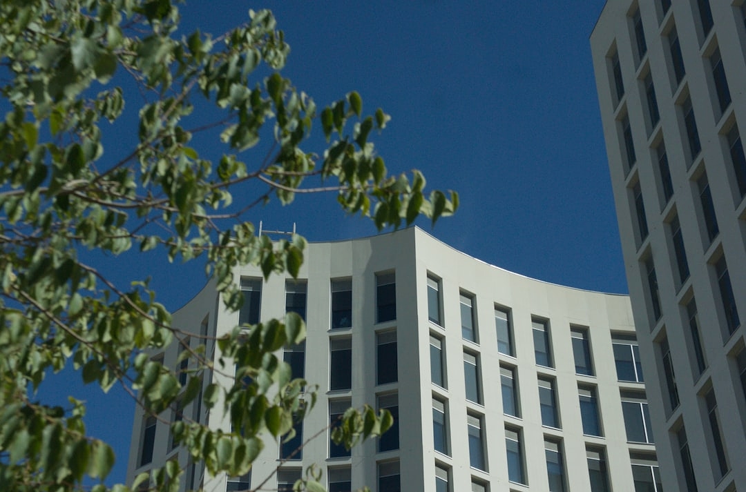 Здание офиса компании